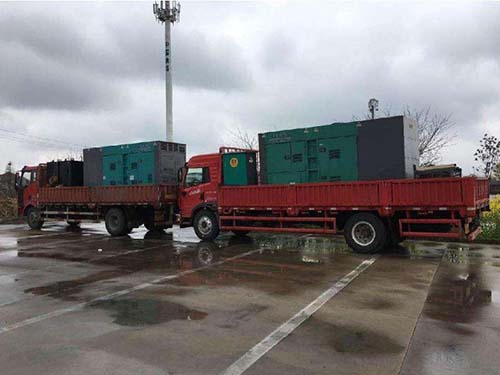 莫力达瓦涂抹密封胶后，需要等待多长时间才能安装水冷式机油散热器密封件？