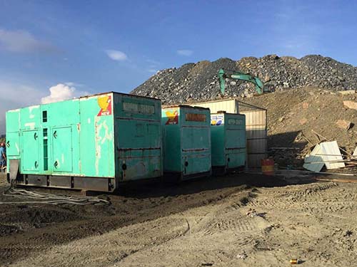 莫力达瓦如何判断柴油发电机充电系统中的整流器是否正常？