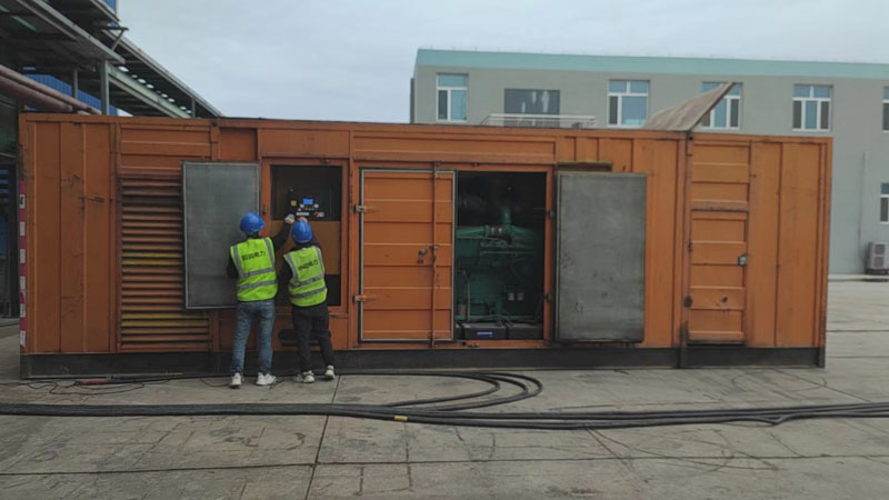 莫力达瓦如何检查柴油发电机组的机油油位？